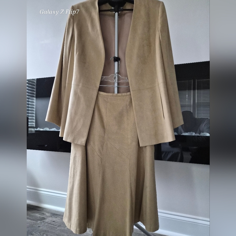 VTG Talbots Camel Wool Skirt Suit Set | 2-Piece Blazer & Midi Skirt | Size 14P